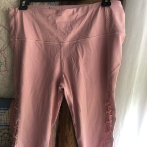 Victoria Secret Capris Sz-L